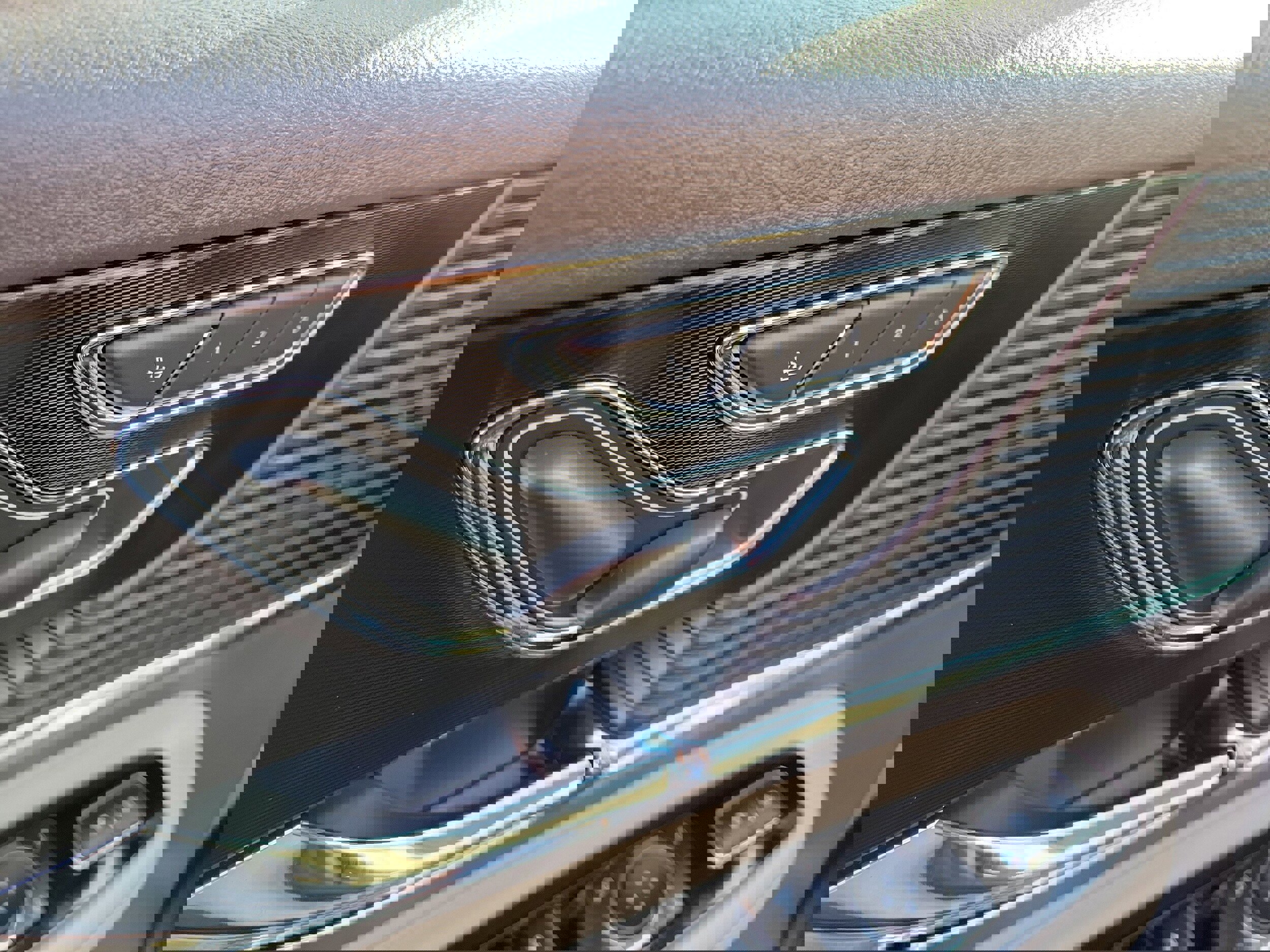 Used 2022 Lincoln Corsair Reserve w/ Equipment Group 201A image 18