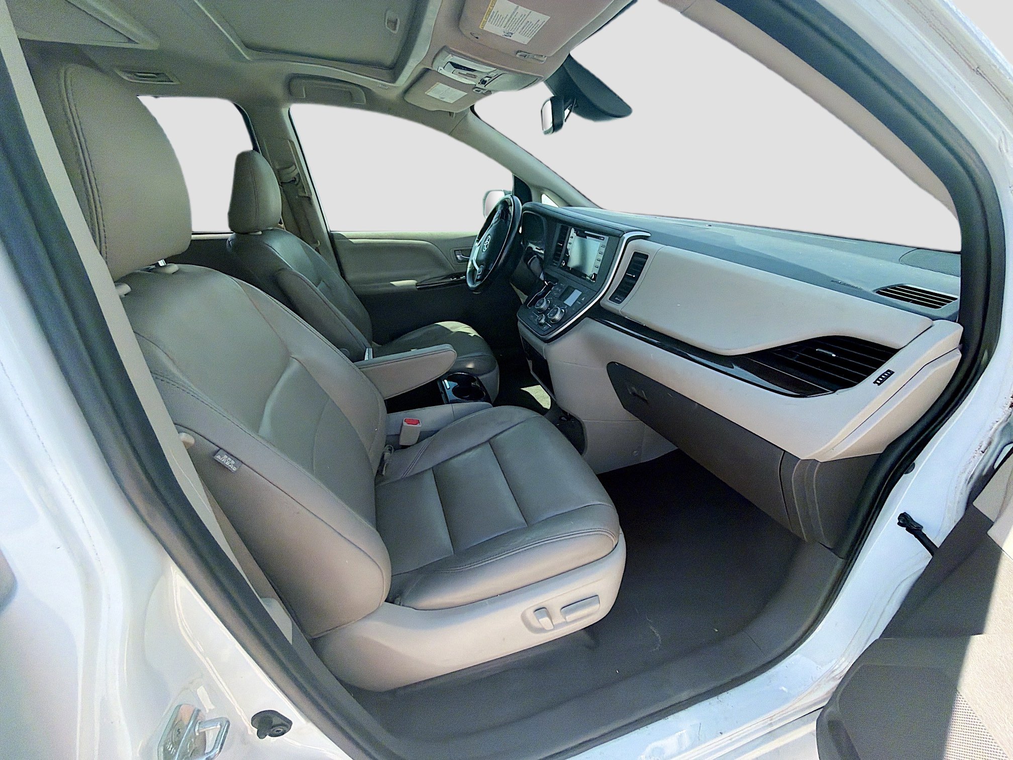 Used 2020 Toyota Sienna XLE Premium image 29