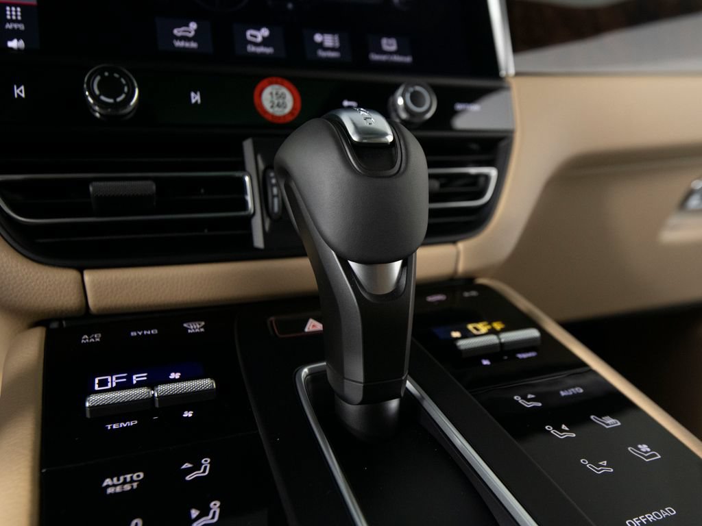 New 2026 Porsche Macan AWD/4WD image 26