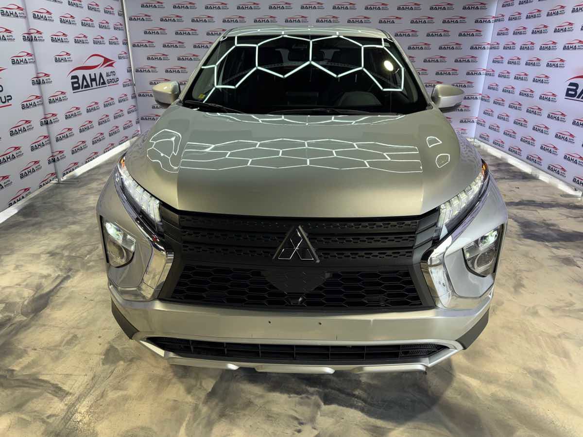 Used 2025 Mitsubishi Eclipse Cross SE image 4