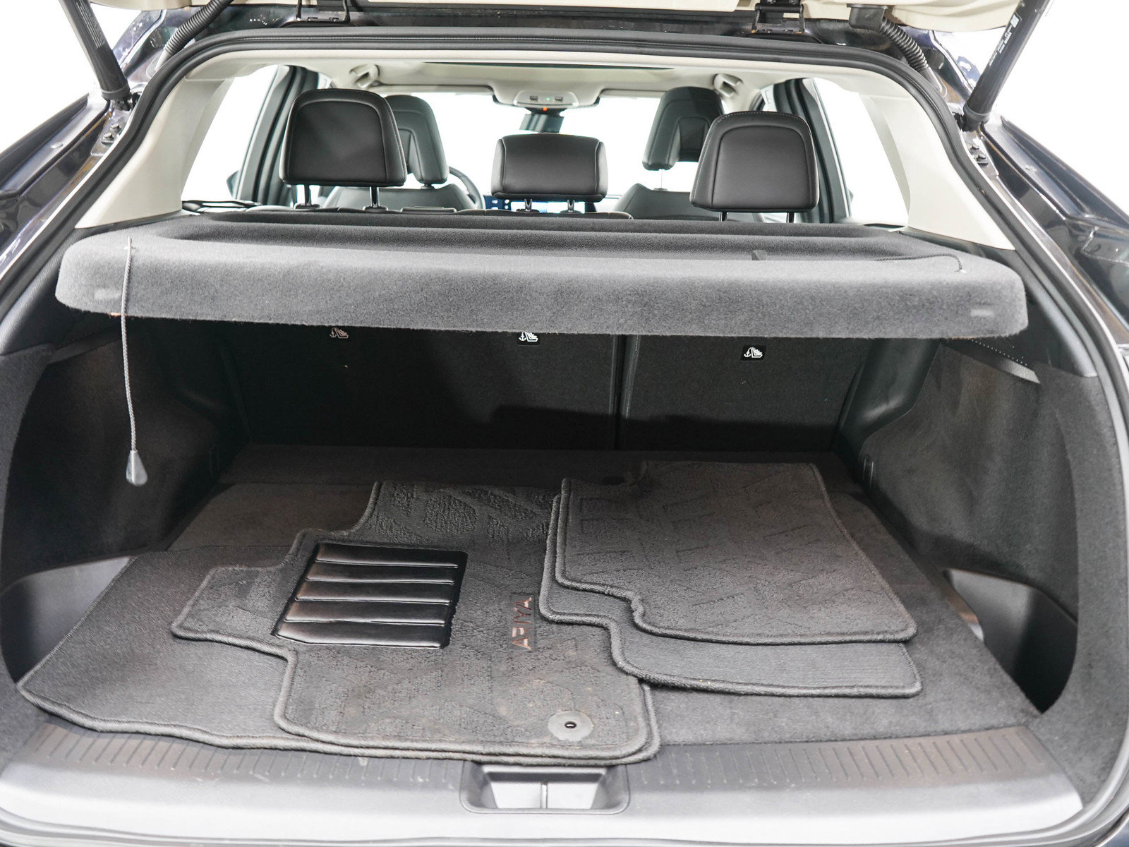 Used 2024 Nissan Ariya AWD image 13