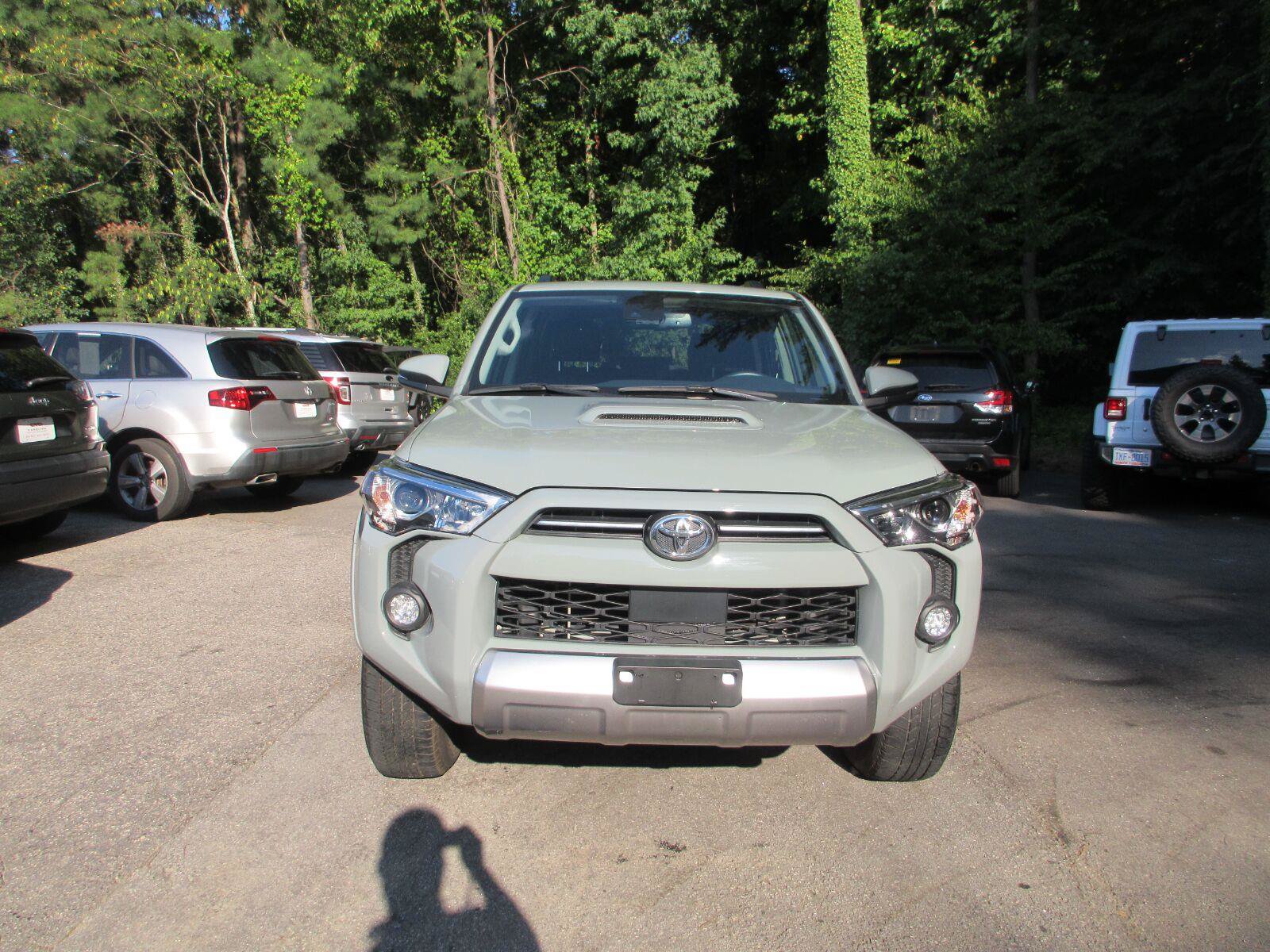 Used 2023 Toyota 4Runner TRD Off-Road Premium w/ Moonroof Package AWD/4WD image 2