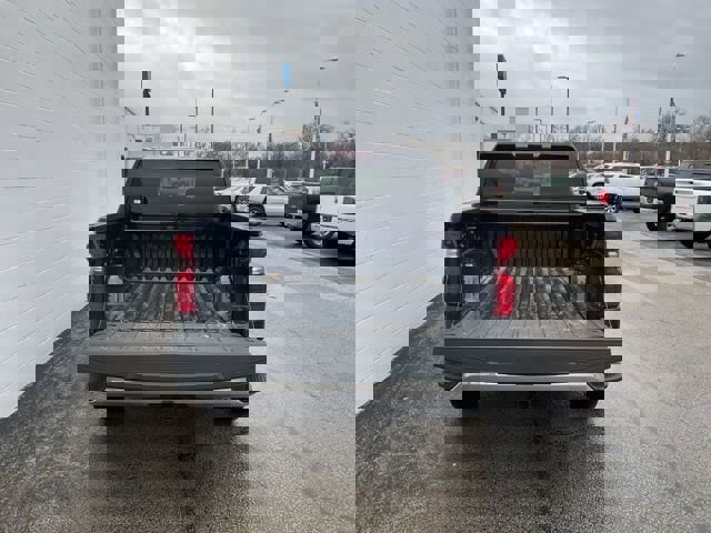 Used 2023 Chevrolet Silverado 1500 LT image 7