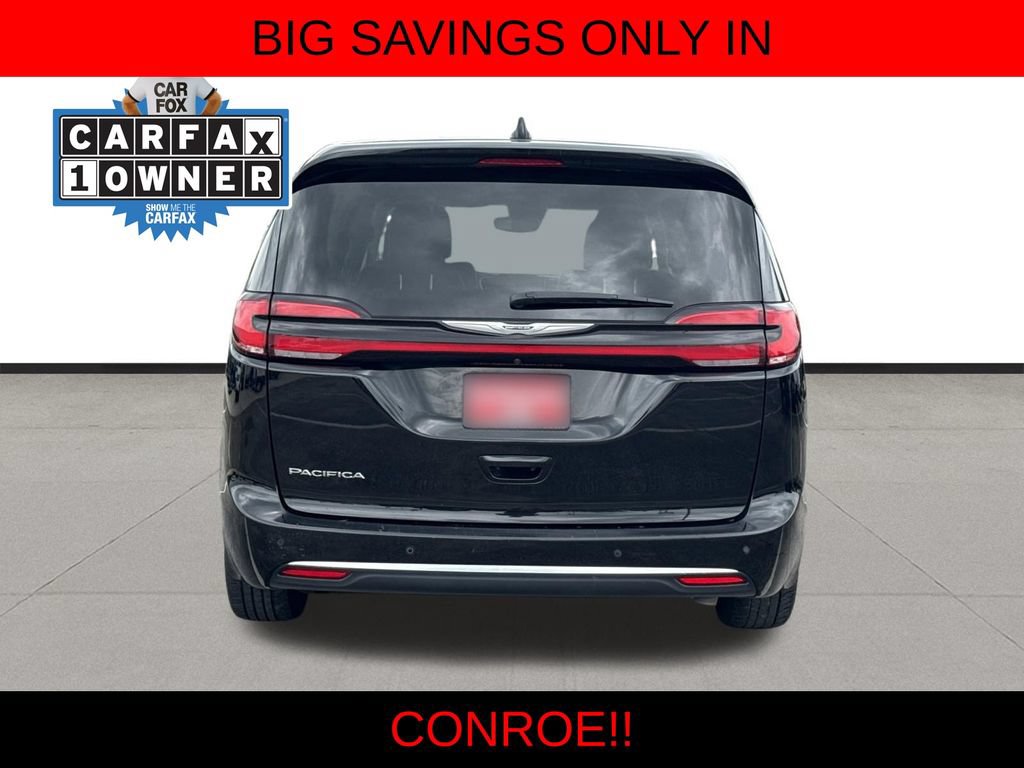 Used 2024 Chrysler Pacifica Touring-L FWD image 6
