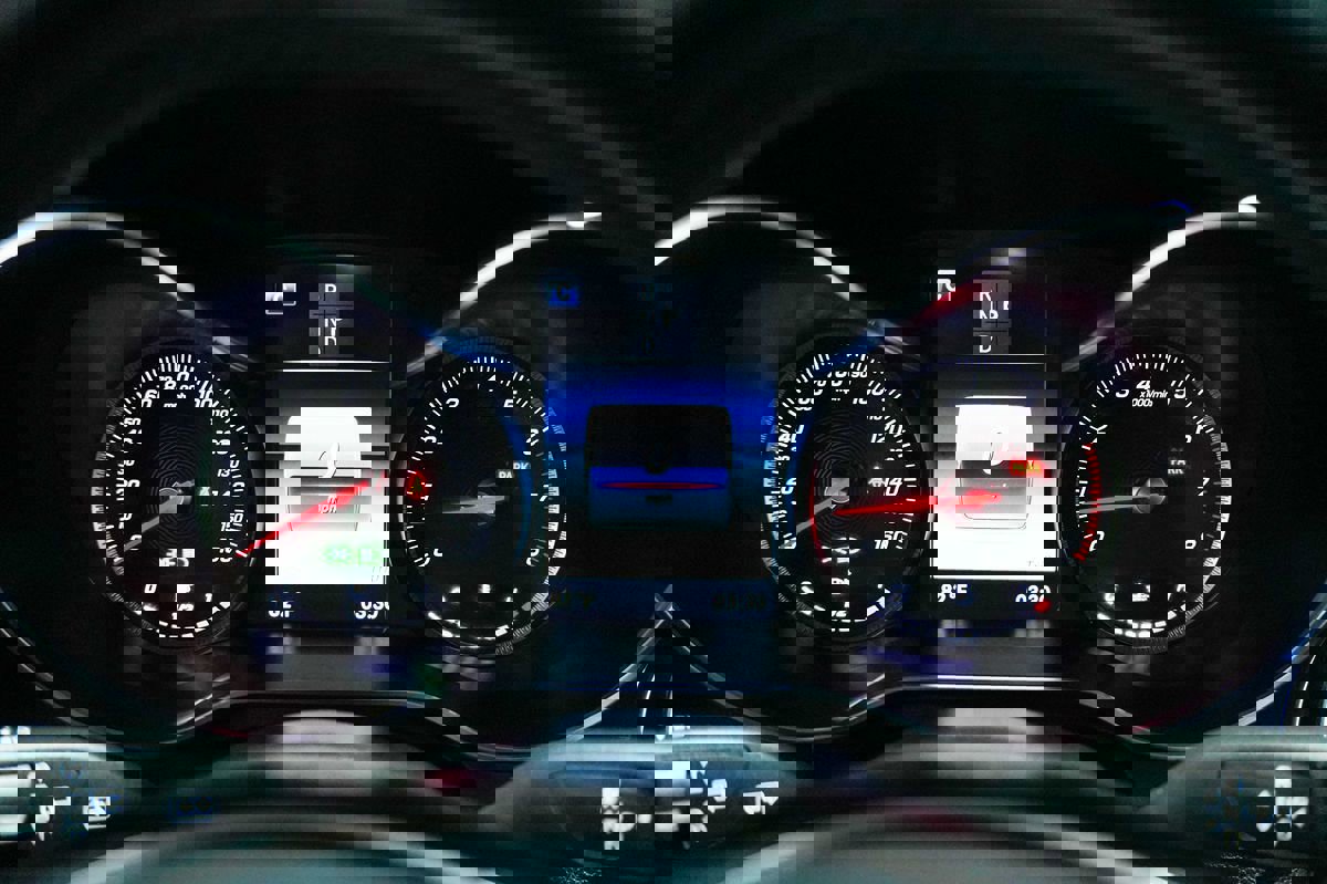 Used 2019 Mercedes-Benz GLC 300 4MATIC image 17