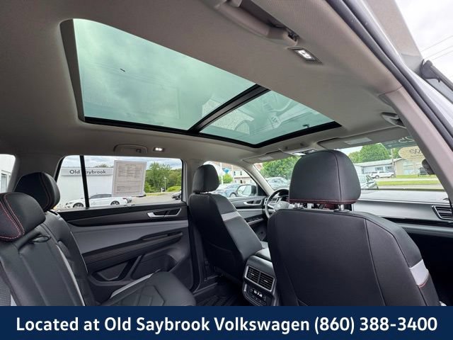 Certified 2025 Volkswagen Atlas Peak Edition SE AWD/4WD image 27