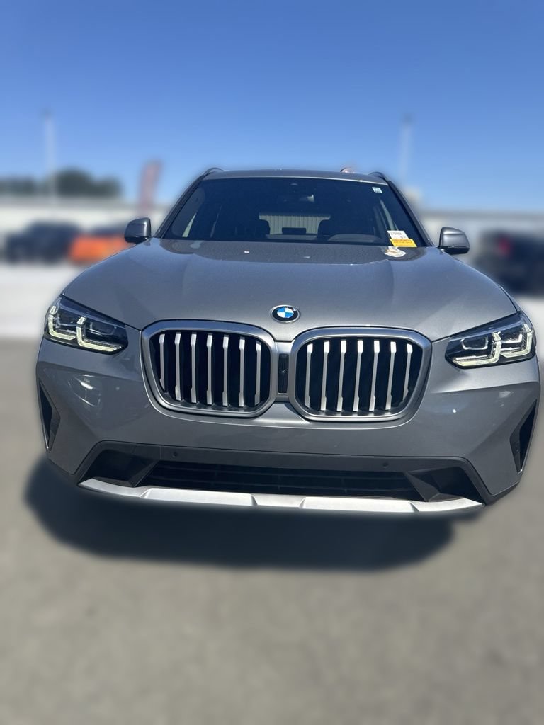 Used 2024 BMW X3 xDrive30i w/ Premium Package AWD/4WD image 2