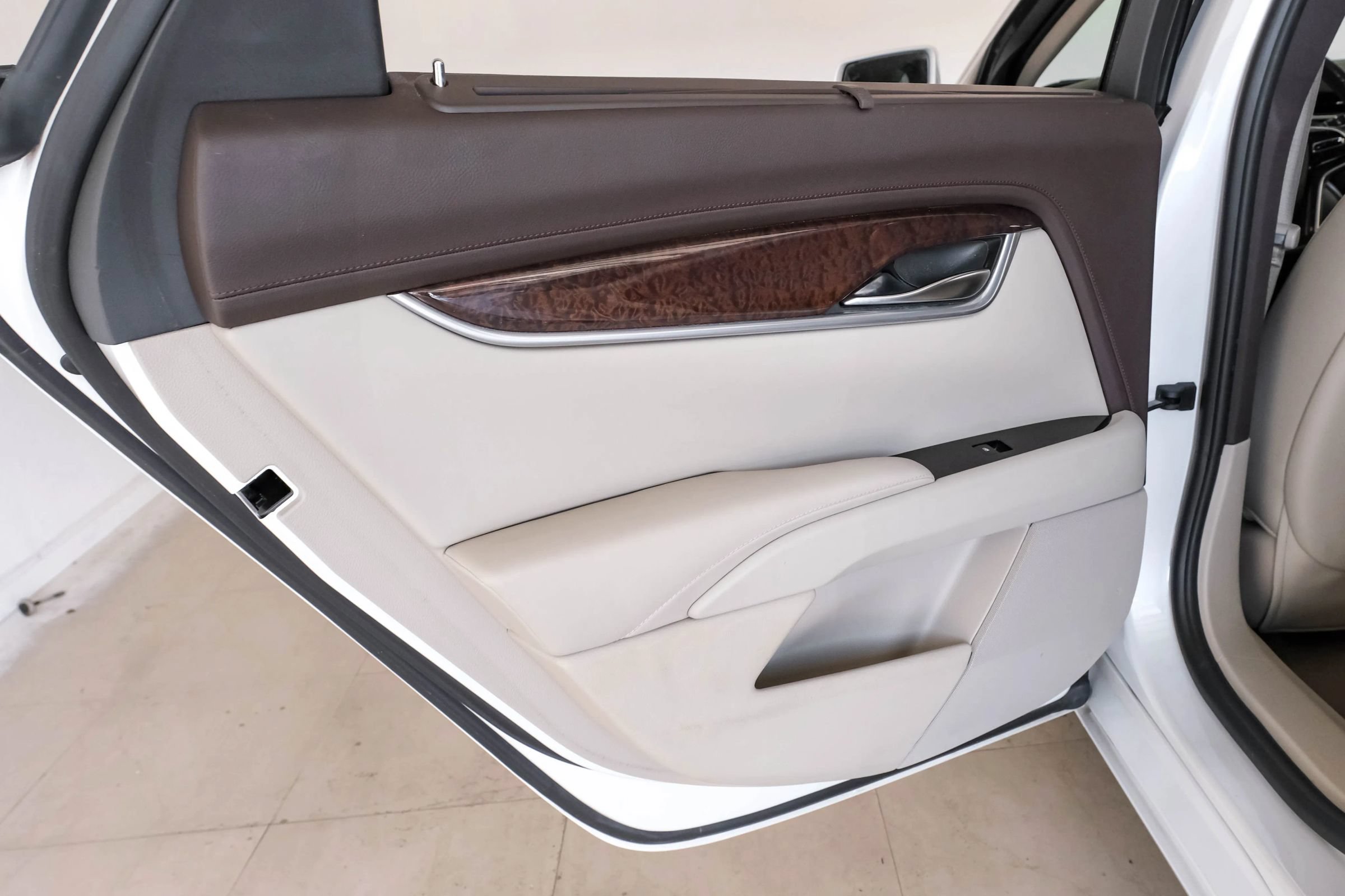 Used 2016 Cadillac XTS Premium FWD image 44