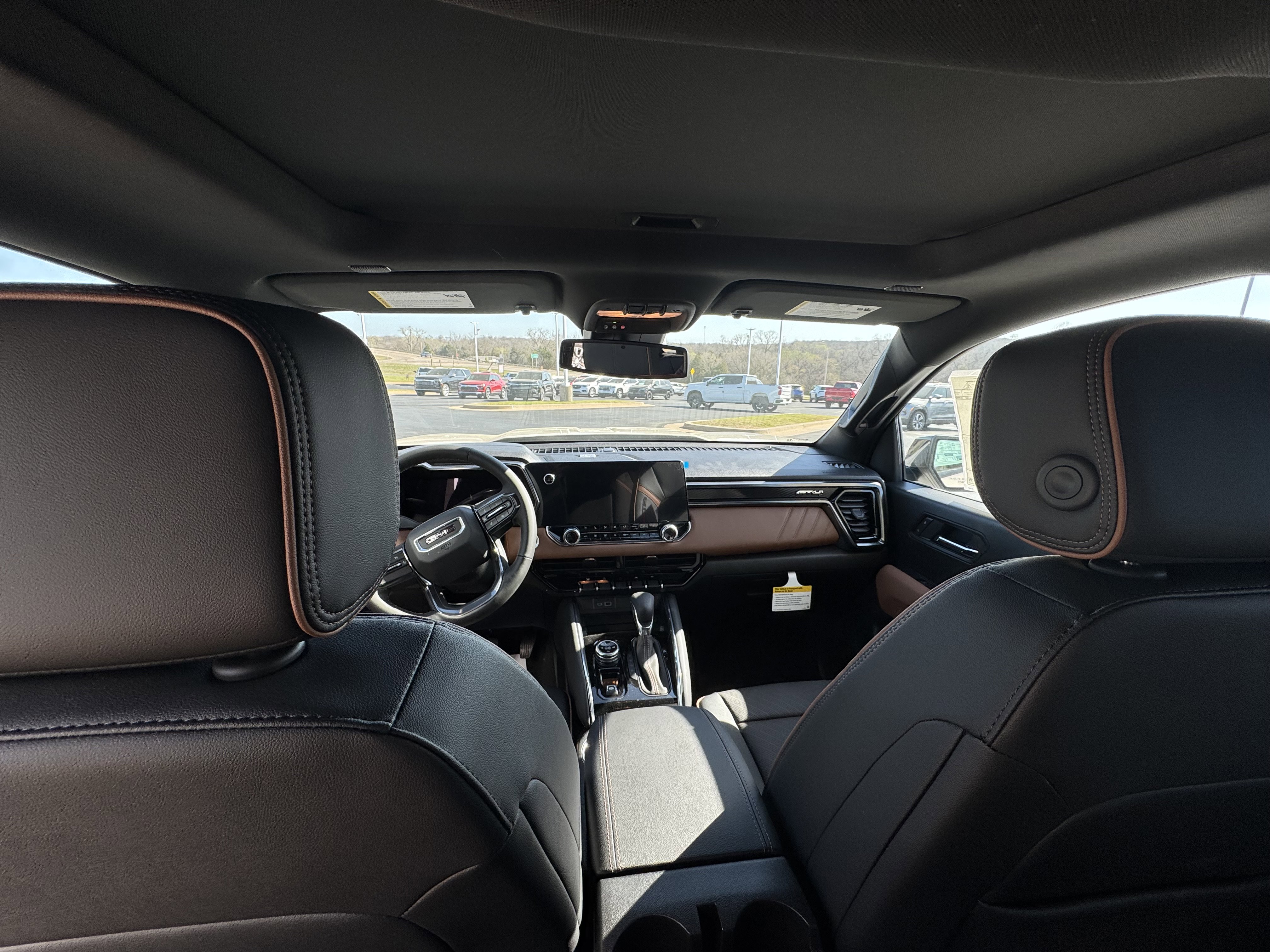 New 2026 GMC Canyon AT4 w/ Technology Plus Package image 9