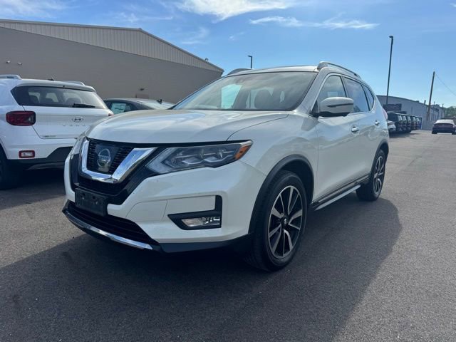 Used 2017 Nissan Rogue SL w/ SL Premium Package image 2