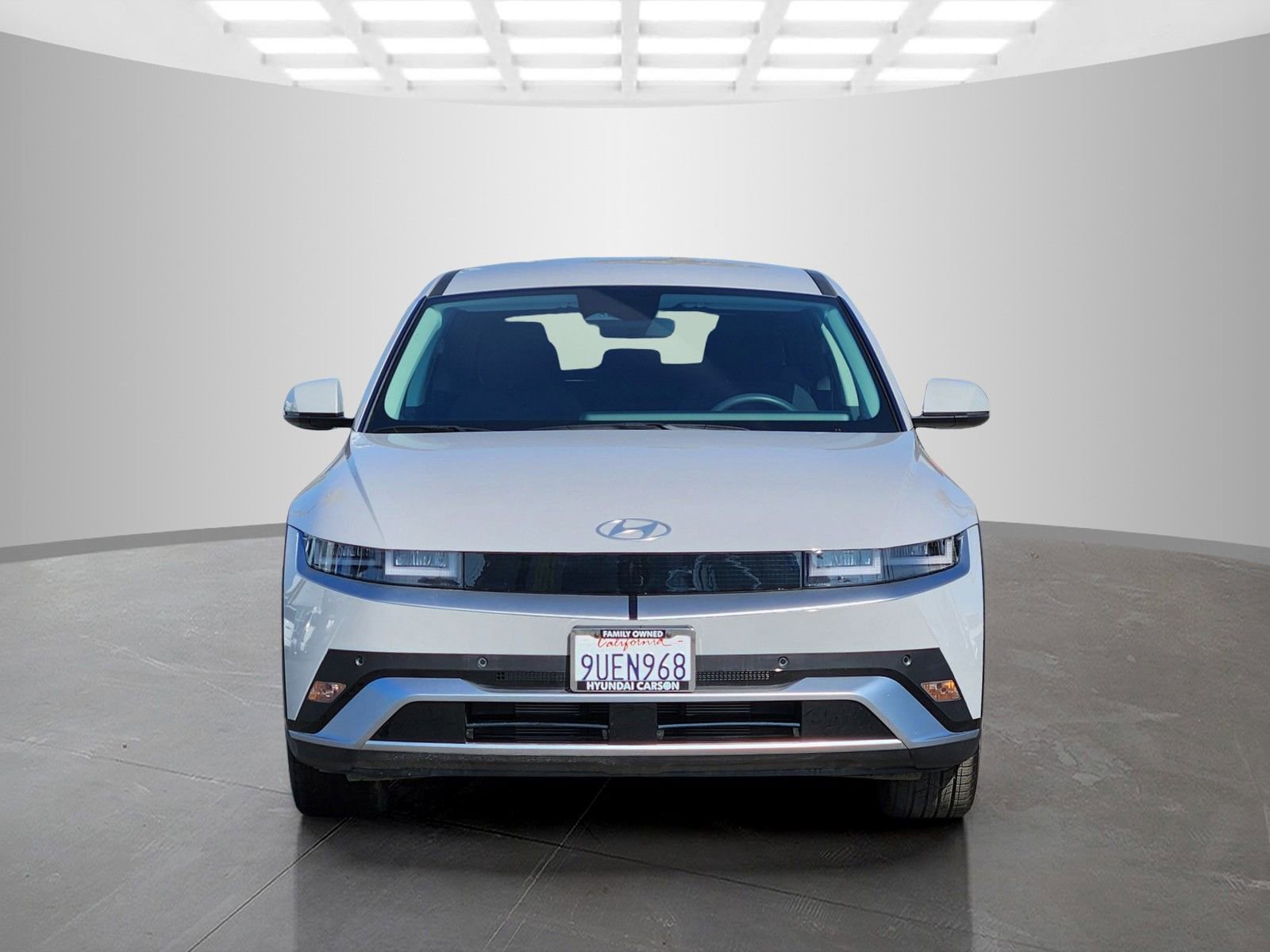 Used 2025 Hyundai Ioniq 5 SE image 3