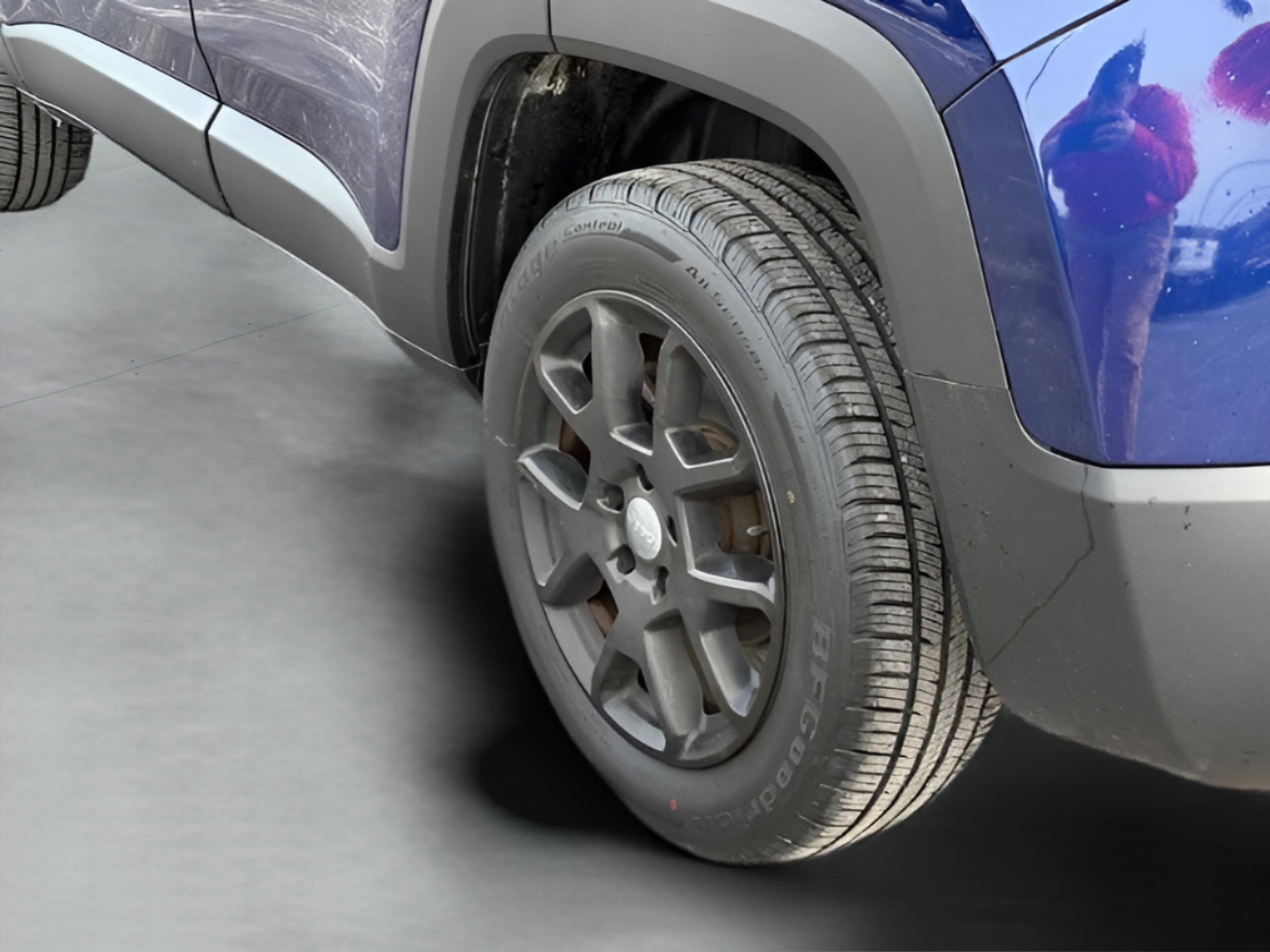 Used 2019 Jeep Renegade Sport w/ Sport Appearance Group image 31