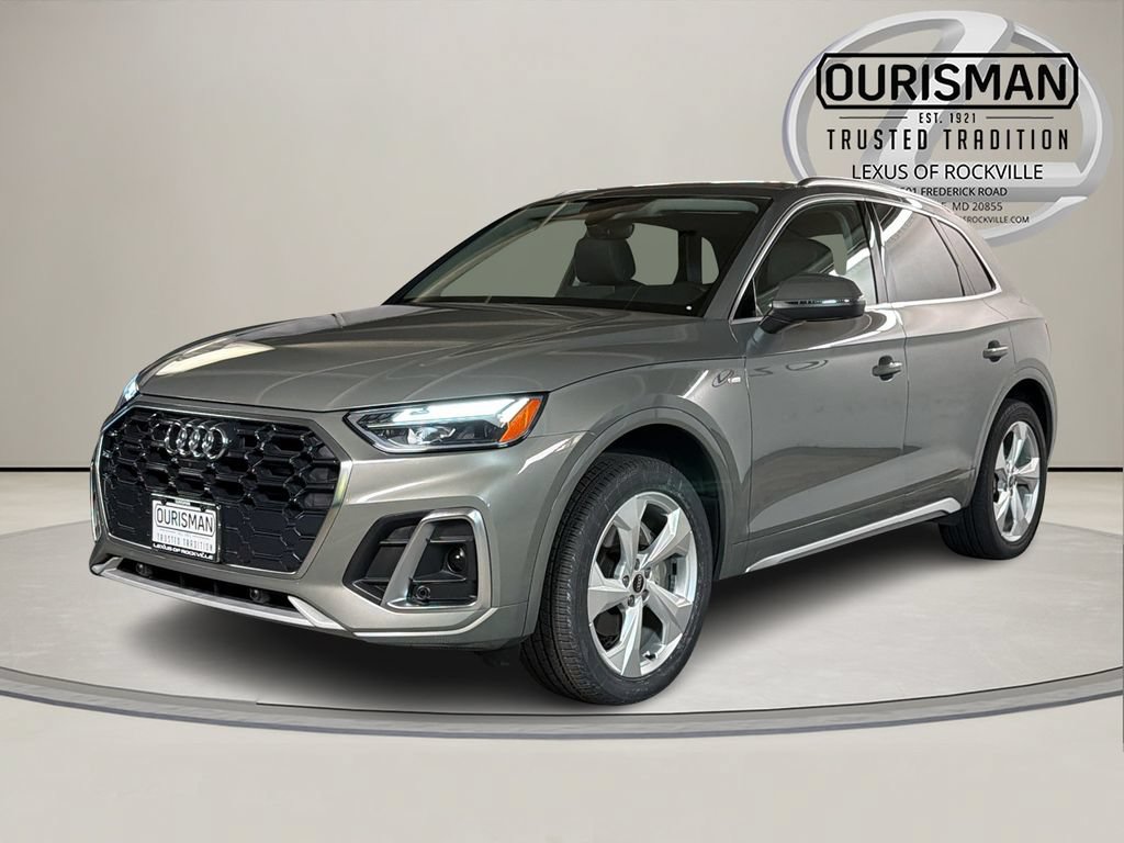 Used 2023 Audi Q5 2.0T Premium Plus w/ Premium Plus Package AWD/4WD image 2