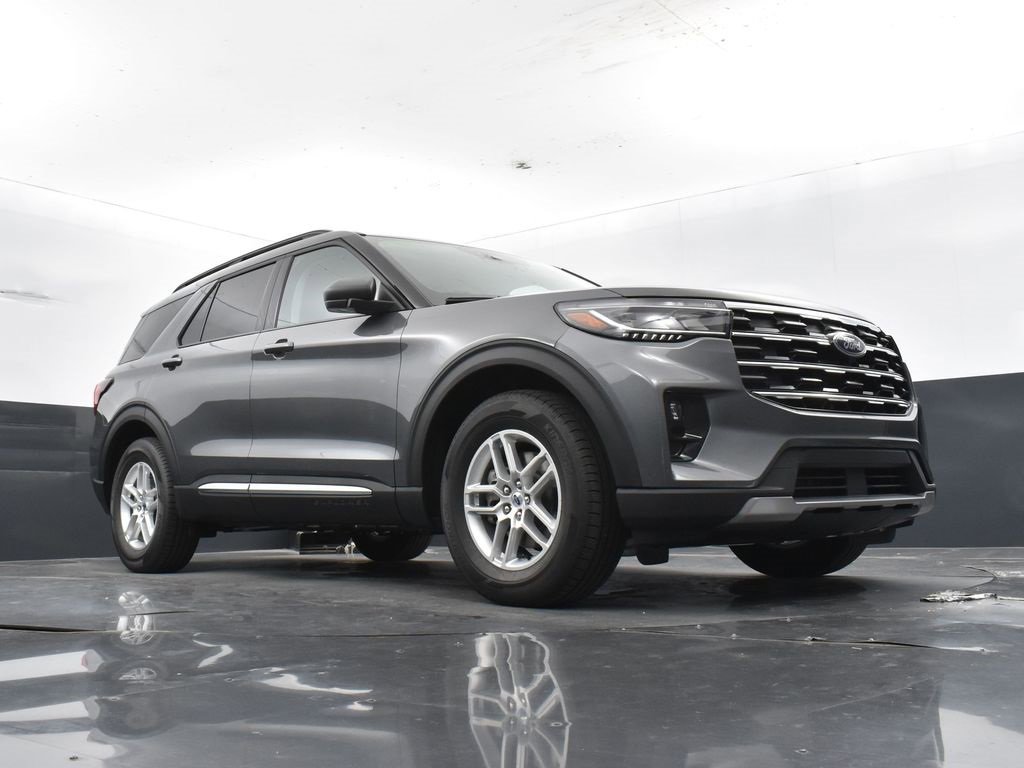 New 2025 Ford Explorer Active w/ Active Comfort Package image 31