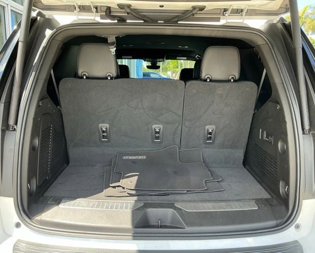 Used 2021 Chevrolet Tahoe High Country RWD image 13
