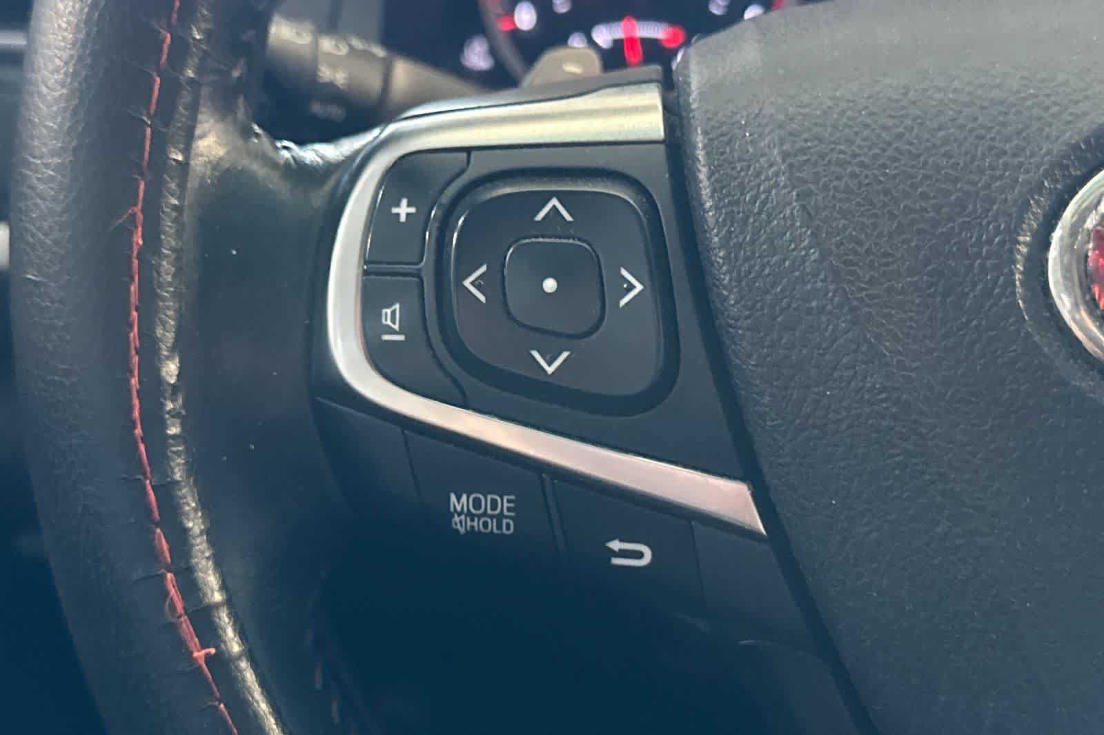Used 2016 Toyota Camry SE FWD image 27