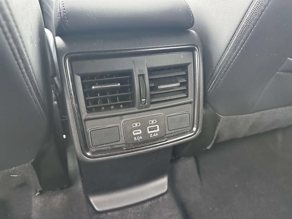 Certified 2025 Subaru Forester Limited w/ Popular Package AWD/4WD image 9
