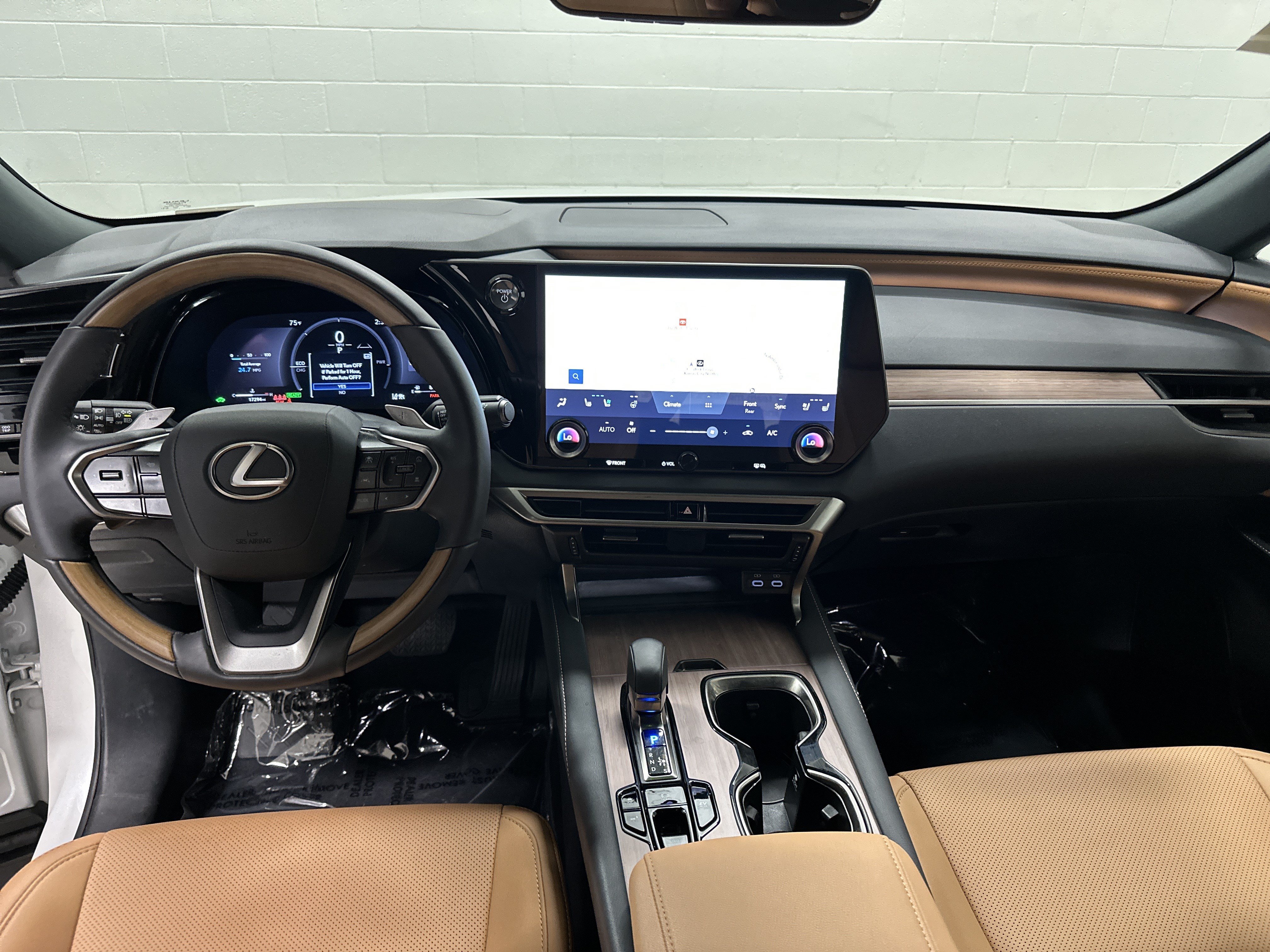 Certified 2025 Lexus RX 350h w/ Accessory Package (Z1) AWD/4WD image 29