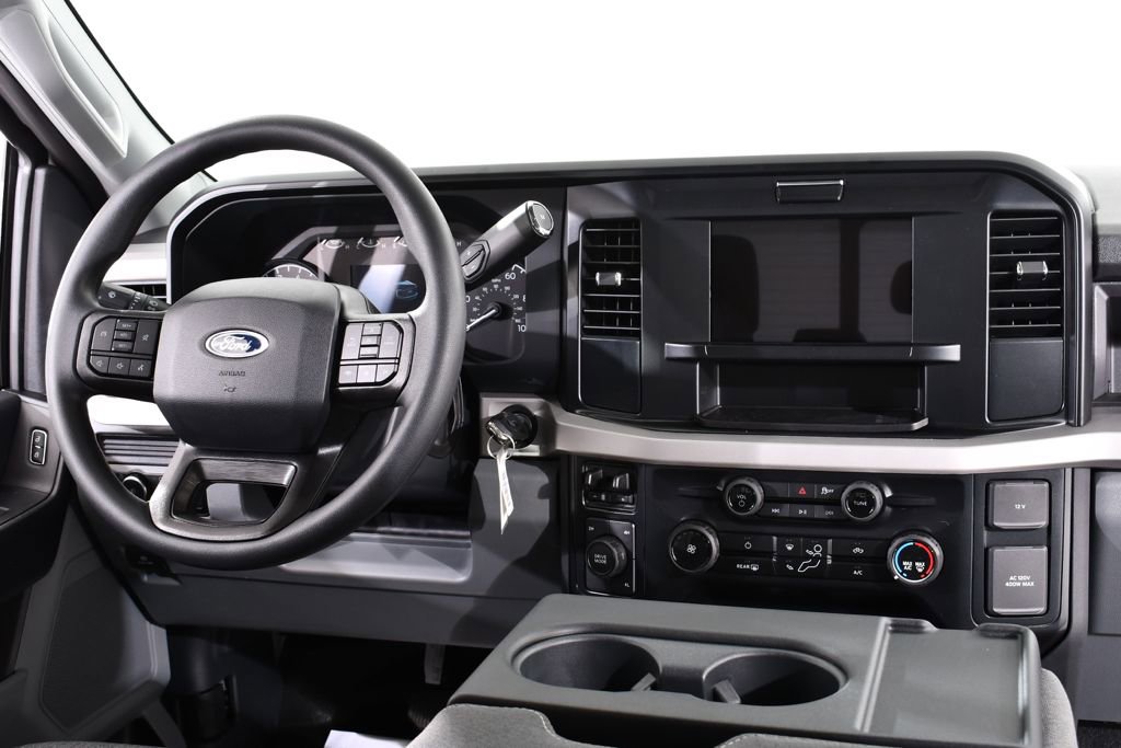 New 2026 Ford F250 XL w/ XL Chrome Package image 8
