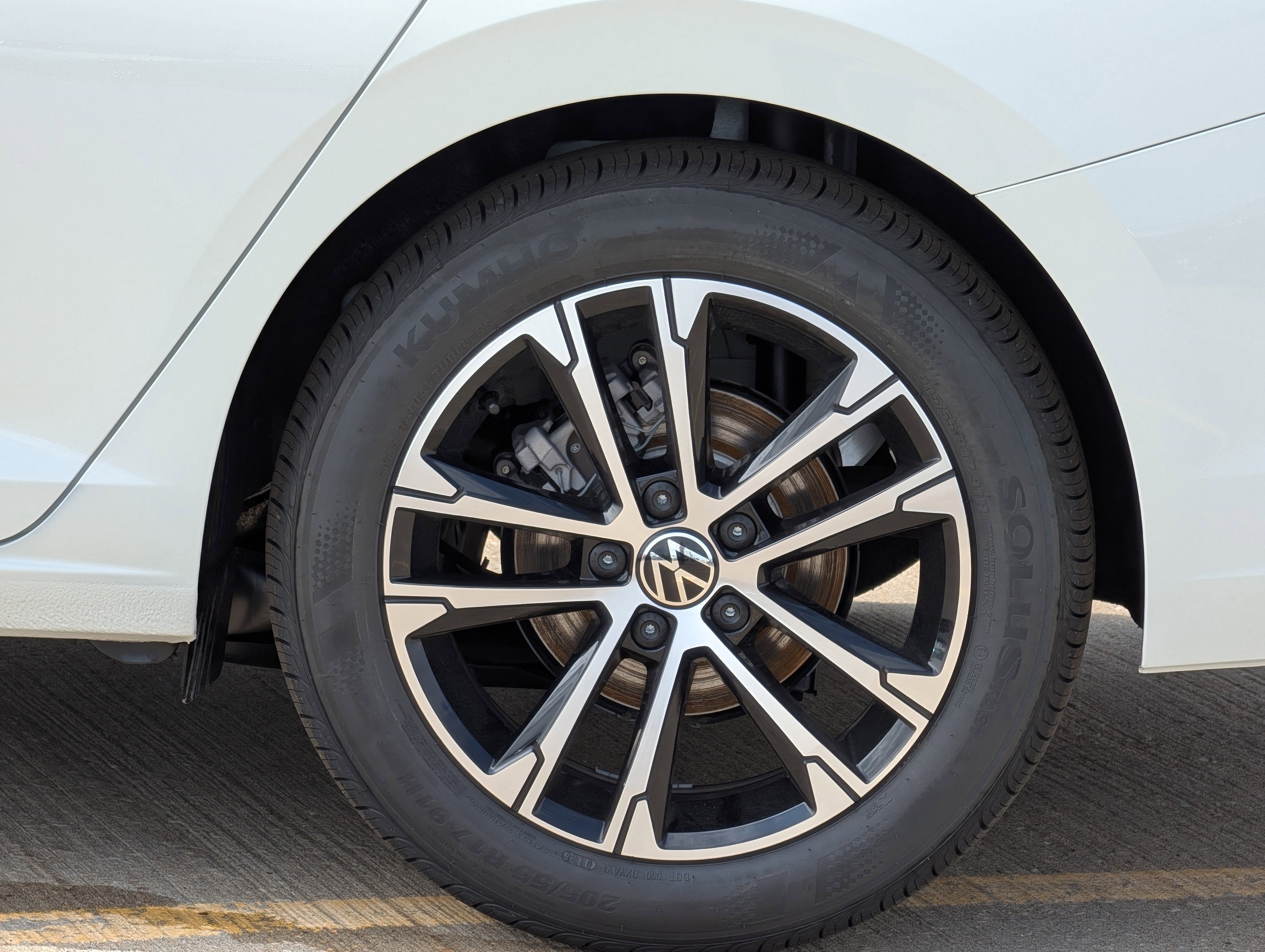 New 2026 Volkswagen Jetta Sport FWD image 3