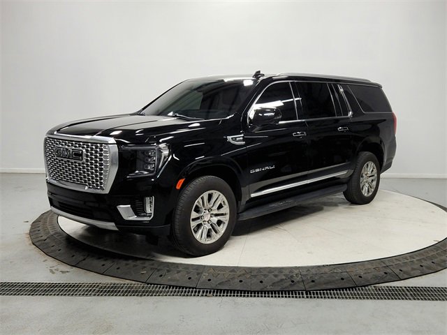 Used 2021 GMC Yukon XL Denali image 3