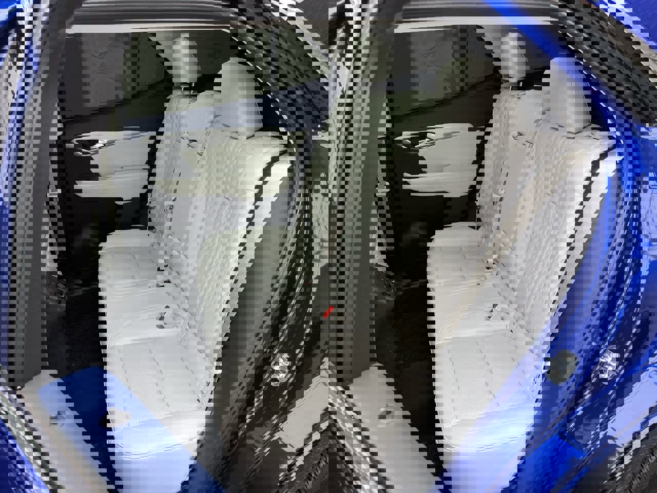 Certified 2024 Buick Envision Avenir image 13