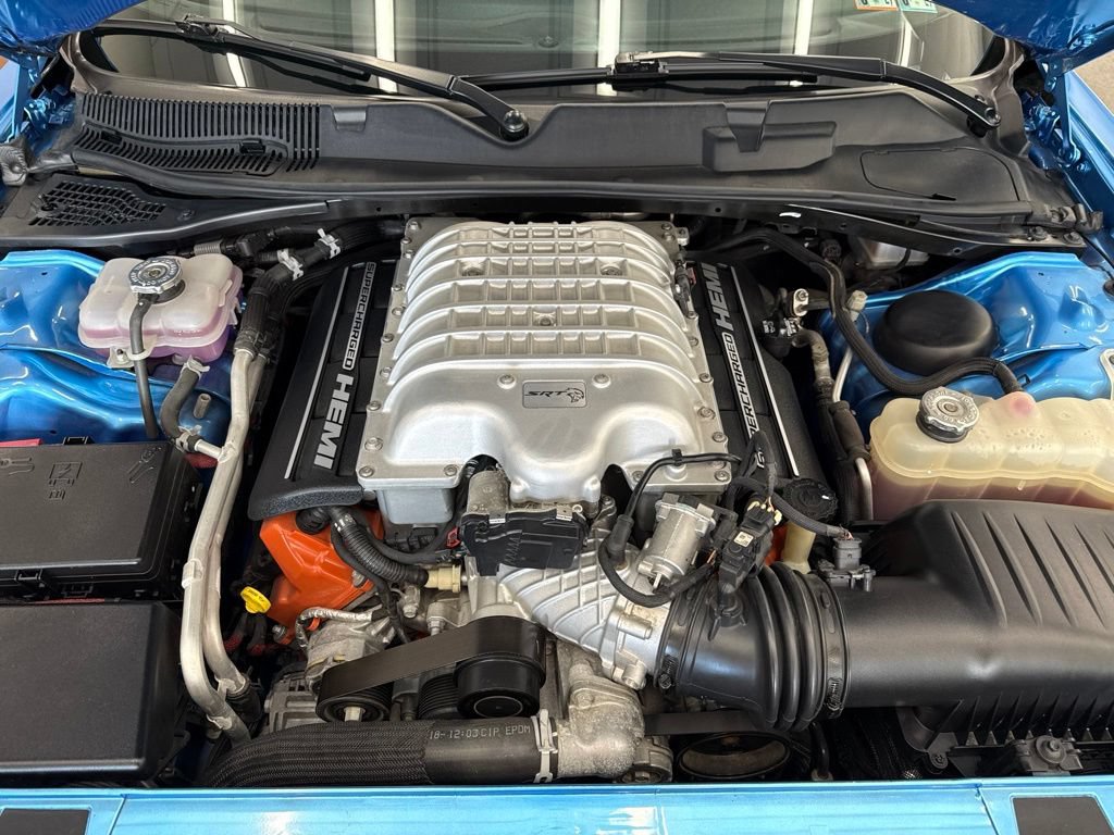 Used 2016 Dodge Challenger SRT Hellcat RWD image 25