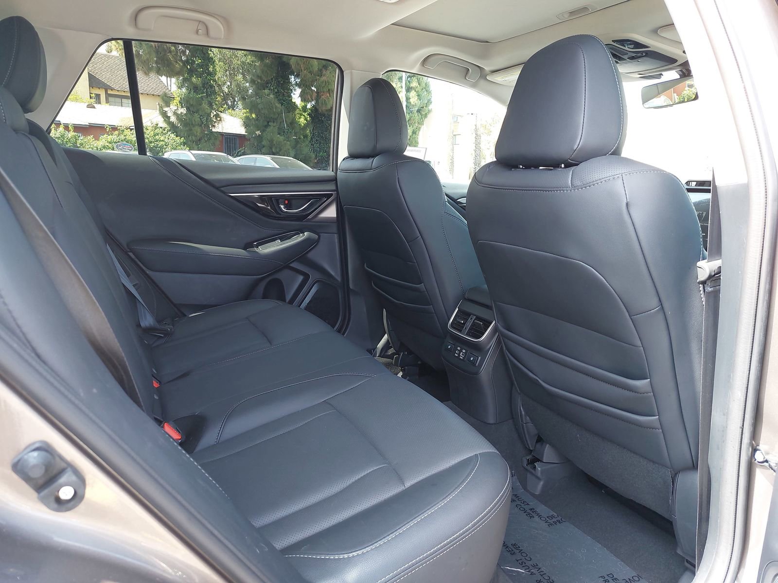 Certified 2023 Subaru Outback Limited AWD/4WD image 11