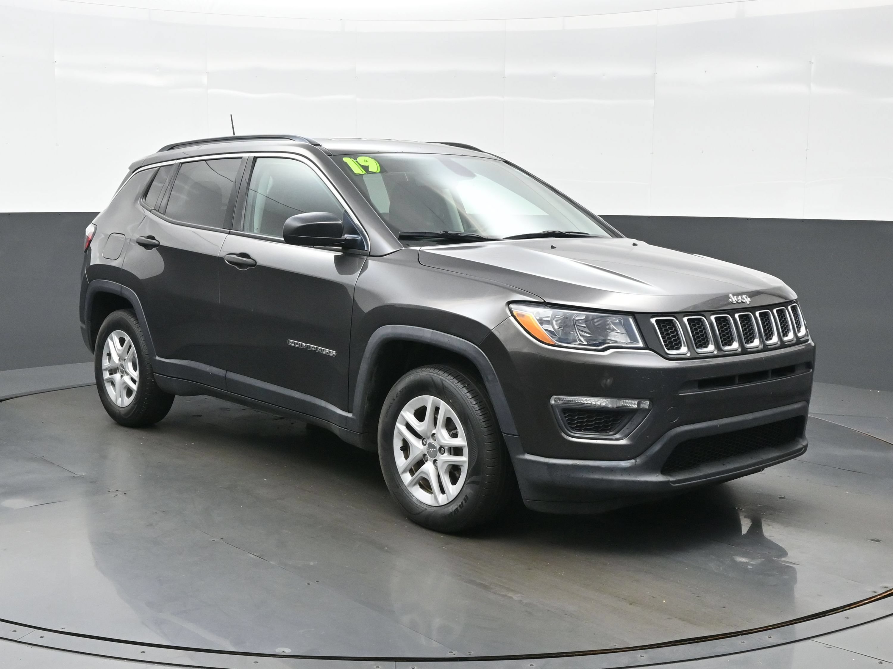 Used 2019 Jeep Compass Sport FWD image 8