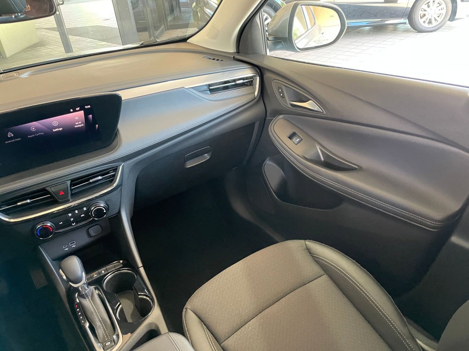 Used 2025 Buick Encore GX Preferred FWD image 60