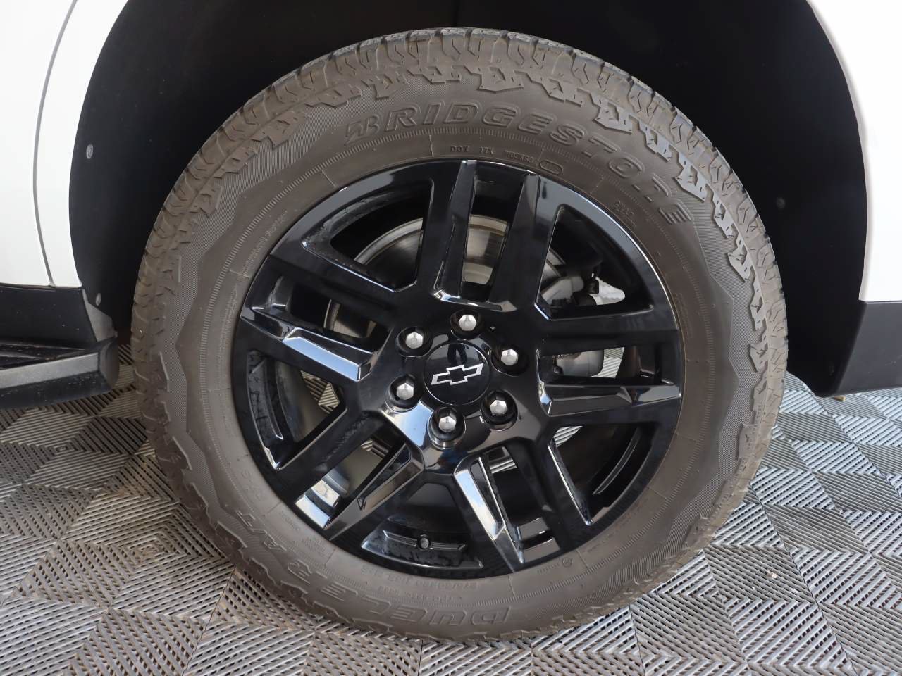 Used 2023 Chevrolet Tahoe LT AWD/4WD image 17