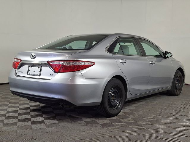 Used 2015 Toyota Camry LE FWD image 9