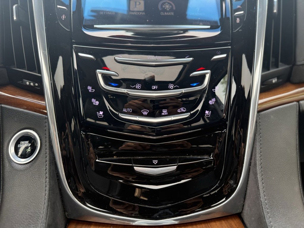 Used 2016 Cadillac Escalade Luxury image 25
