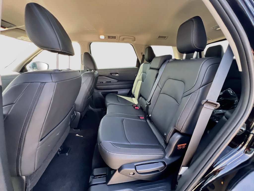 New 2026 Nissan Pathfinder SL w/ Cargo Package FWD image 23