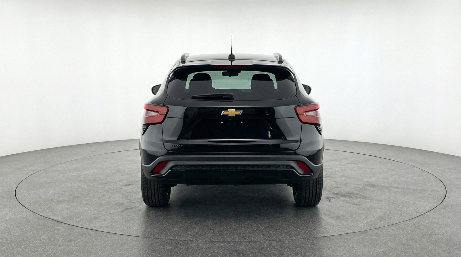 Used 2025 Chevrolet Trax LT w/ LT Convenience Package image 7