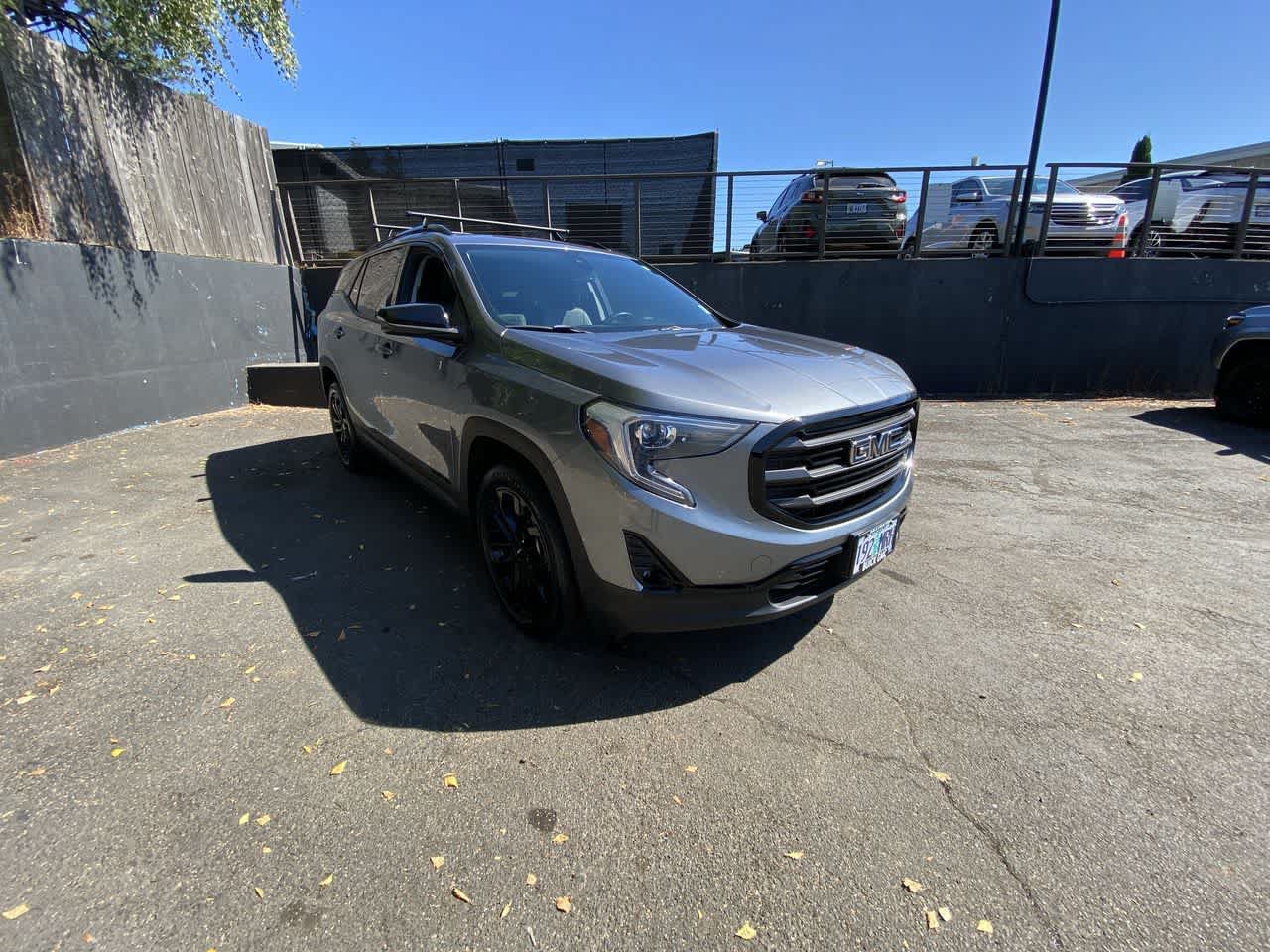 Used 2020 GMC Terrain SLT w/ Preferred Package AWD/4WD image 8