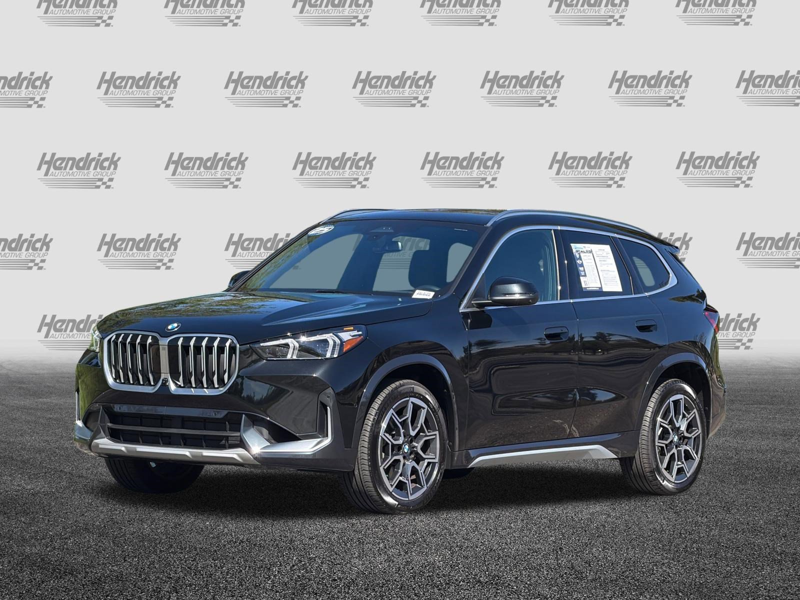 Used 2025 BMW X1 xDrive28i w/ Technology Package image 9