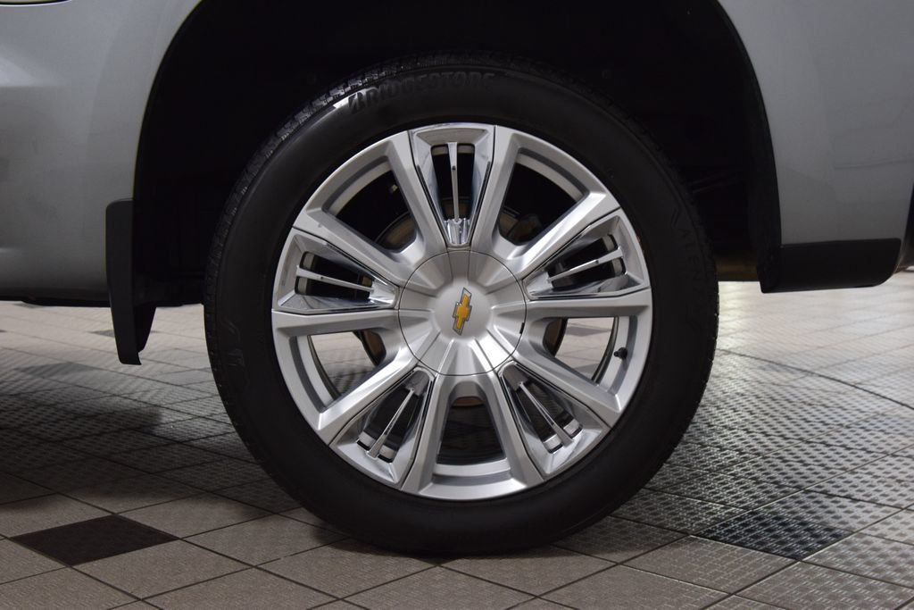 Used 2025 Chevrolet Silverado 1500 High Country AWD/4WD image 28