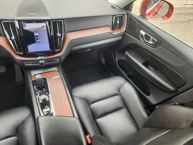 Certified 2023 Volvo XC60 B5 Plus AWD/4WD image 13