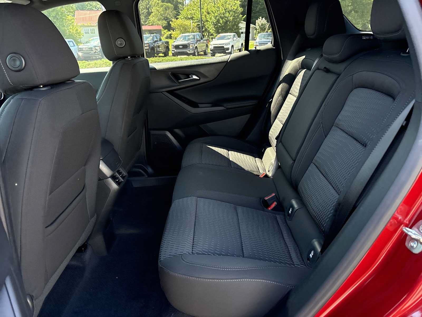 New 2026 Chevrolet Equinox LT FWD image 24