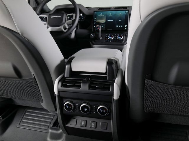 New 2026 Land Rover Defender 110 X-Dynamic SE AWD/4WD image 21