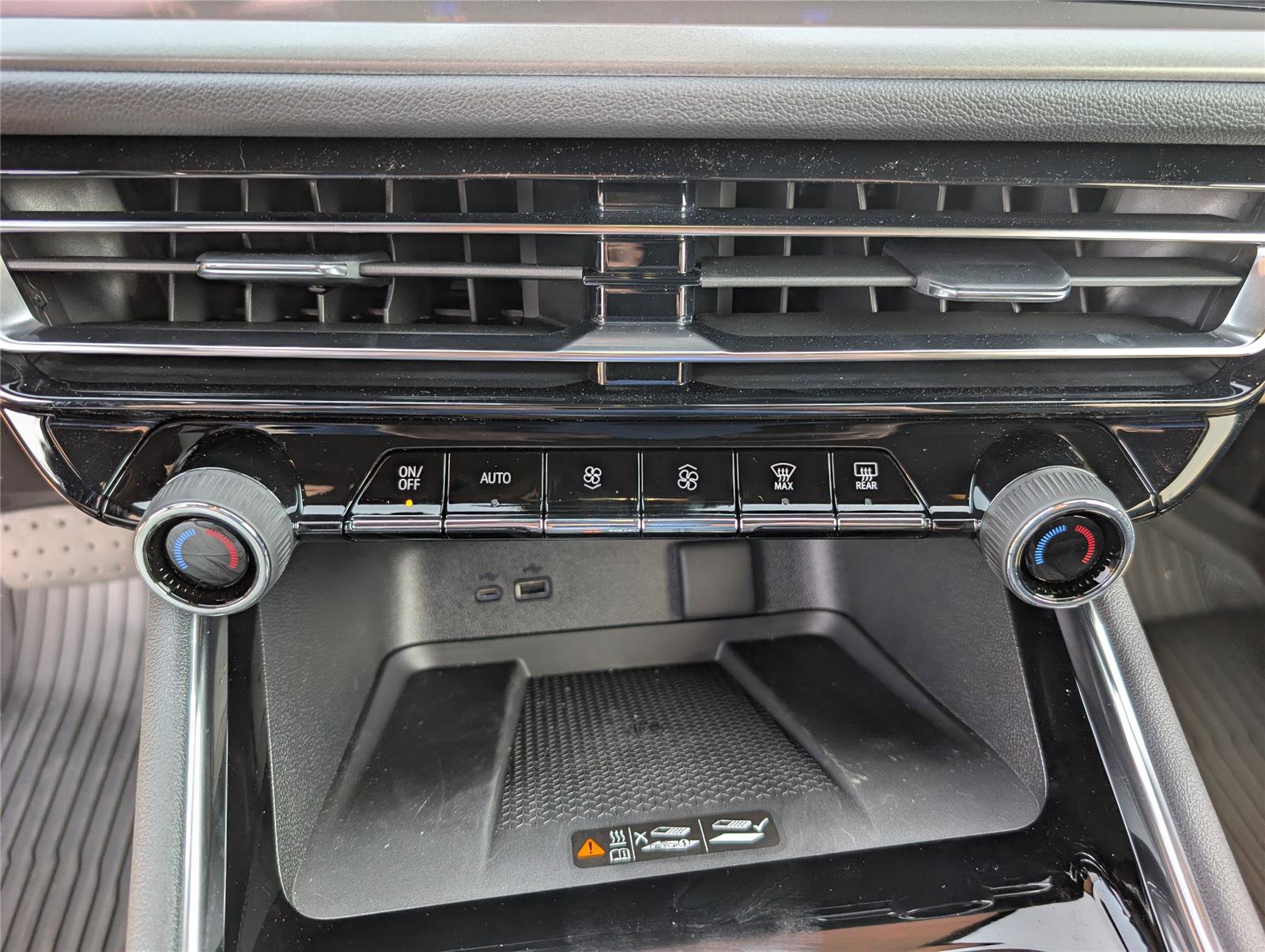 New 2026 Chevrolet Traverse LT w/ Enhanced Driving Package FWD image 30