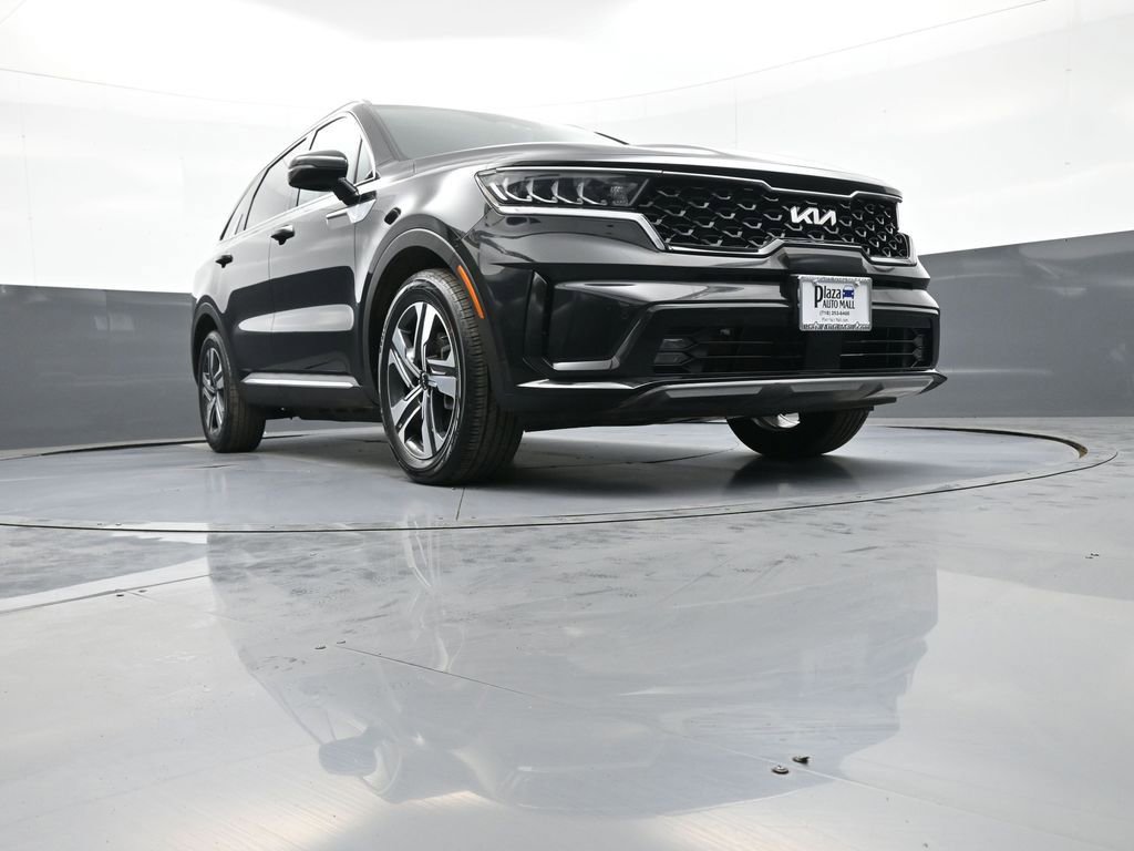 Certified 2023 Kia Sorento EX image 30