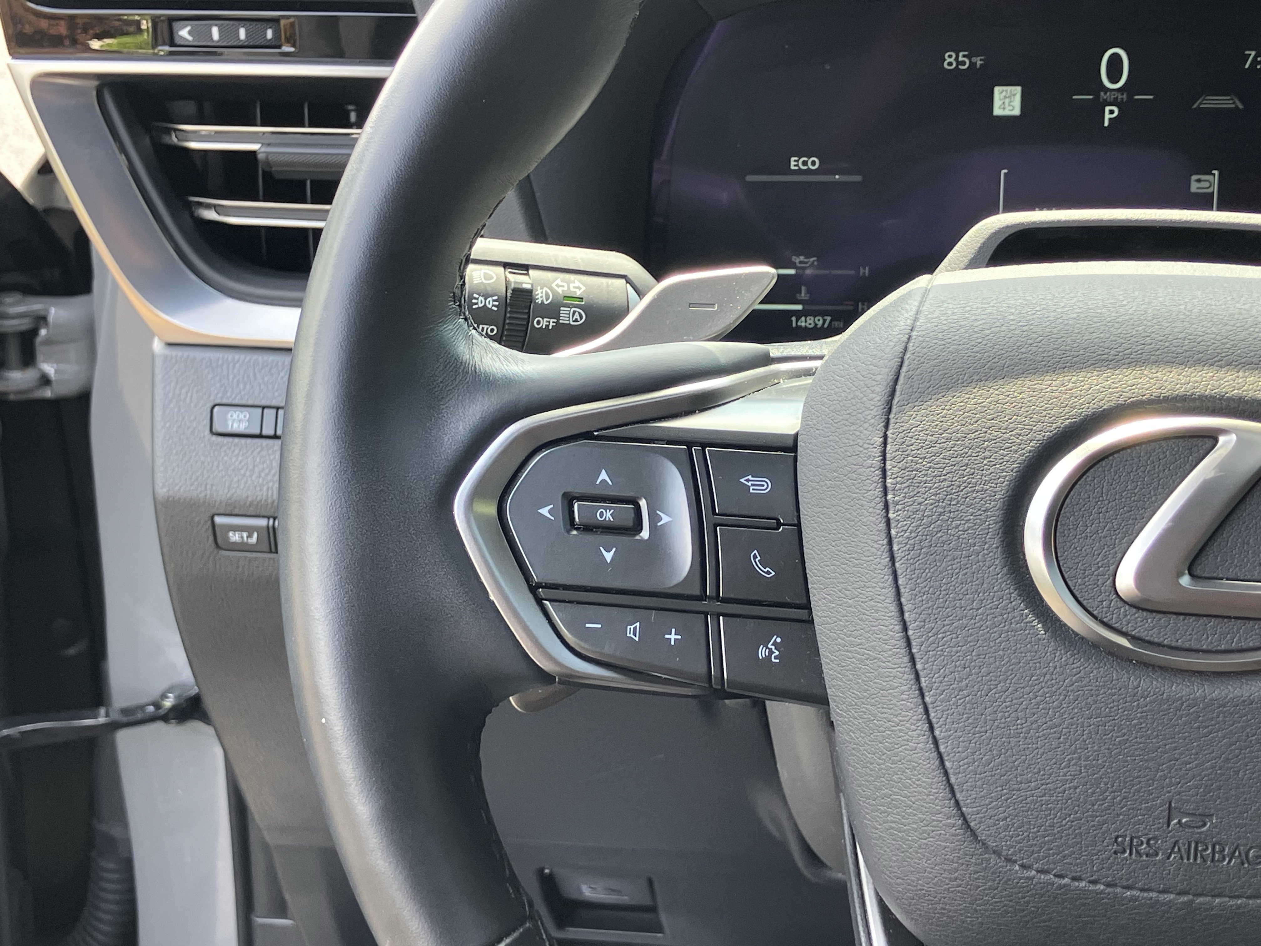 Used 2025 Lexus GX 550 w/ Accessory Package (2T) AWD/4WD image 21