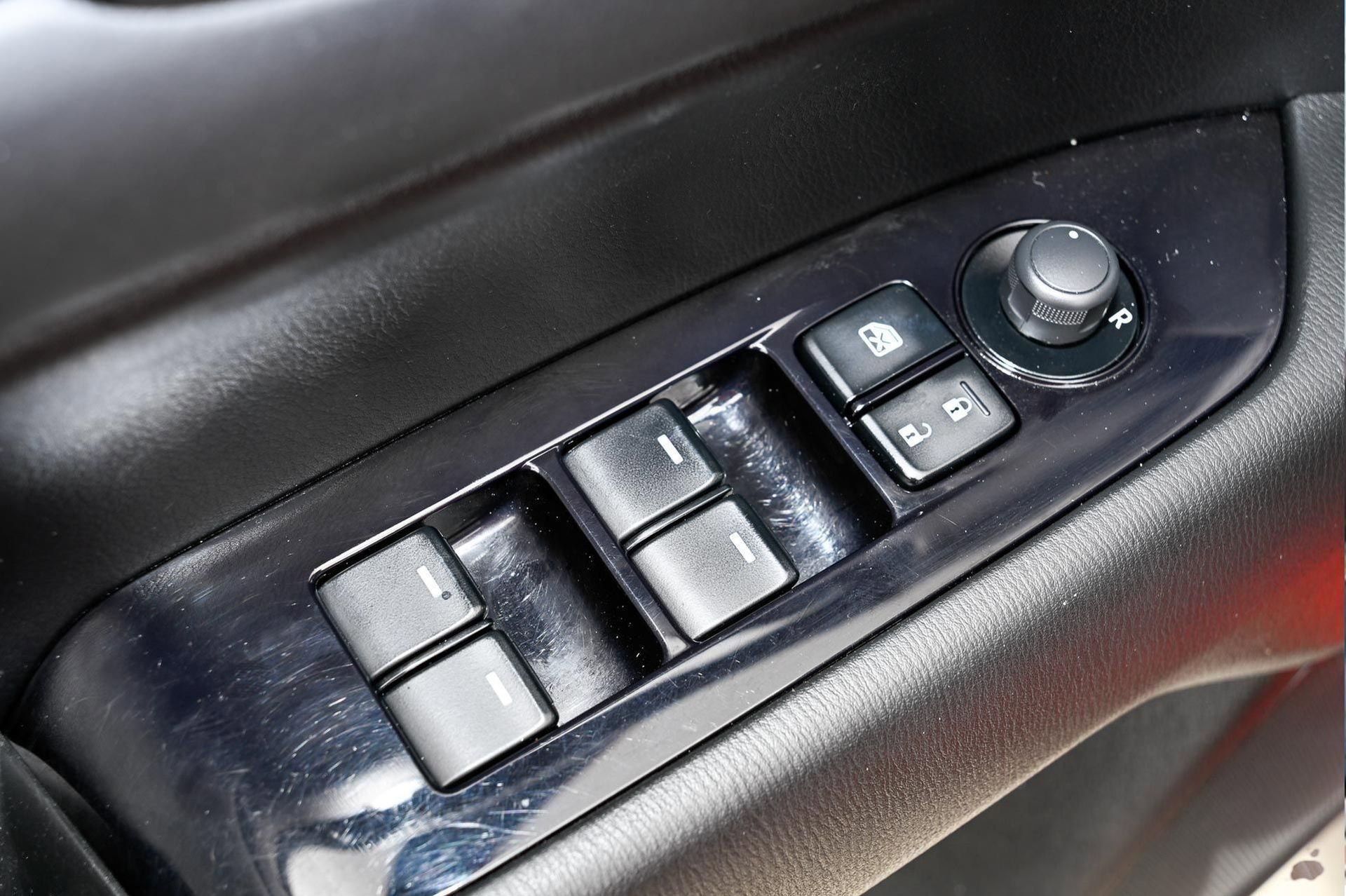 Used 2019 MAZDA CX-5 Touring image 29