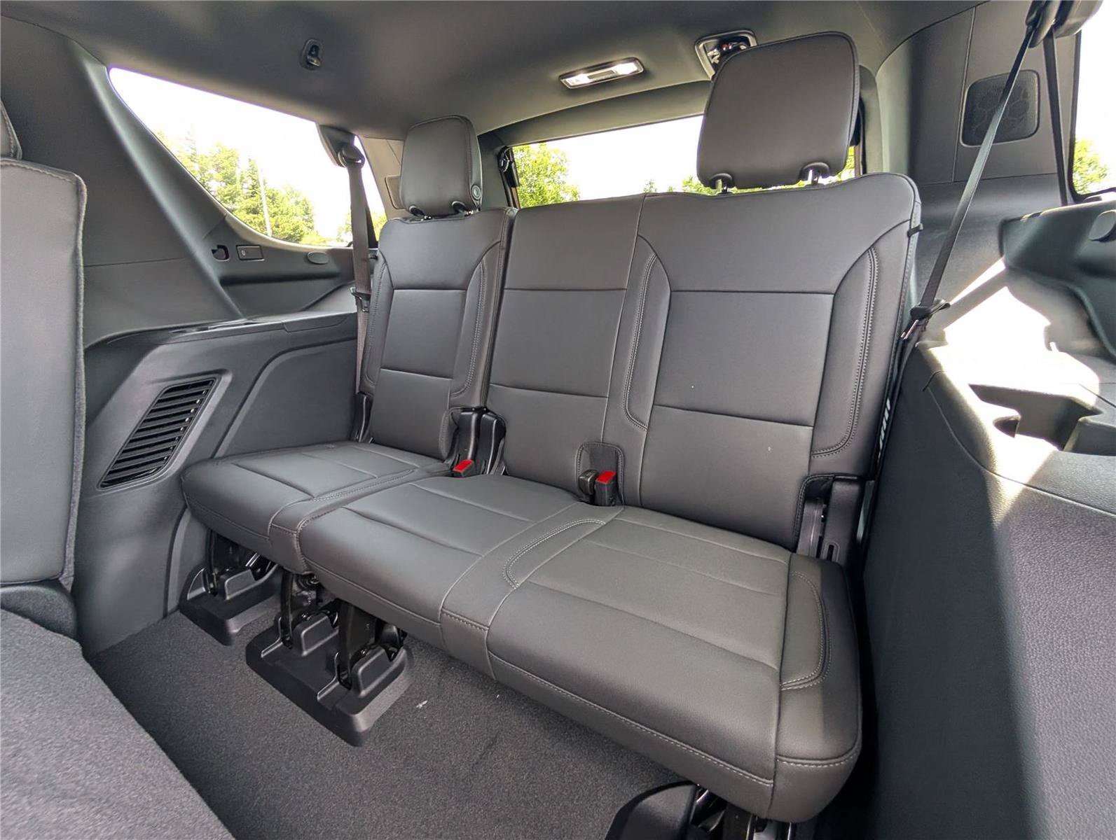 New 2026 Chevrolet Tahoe LT AWD/4WD image 13