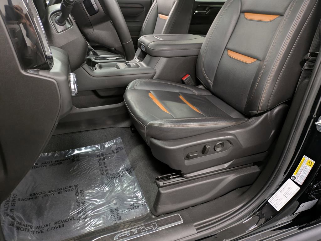 Used 2025 GMC Sierra 2500 AT4 w/ Technology Package image 11