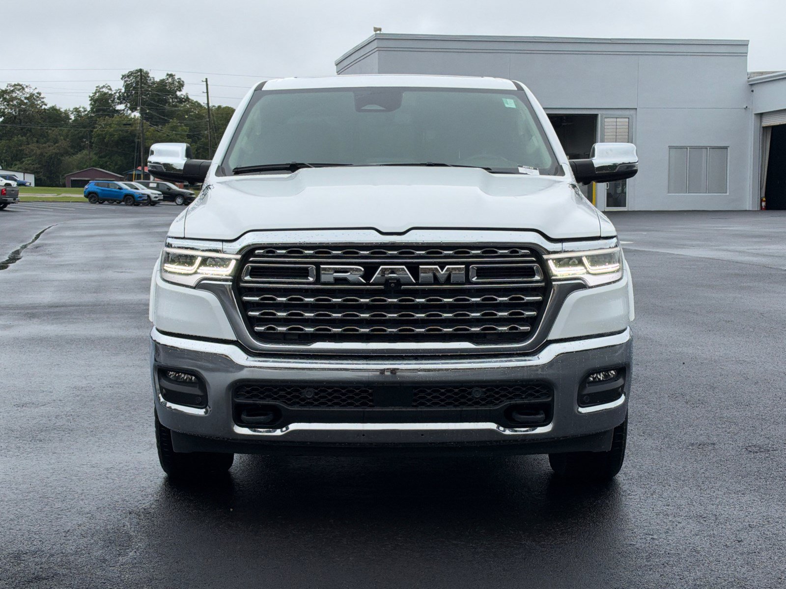 Used 2025 RAM 1500 Limited AWD/4WD image 2
