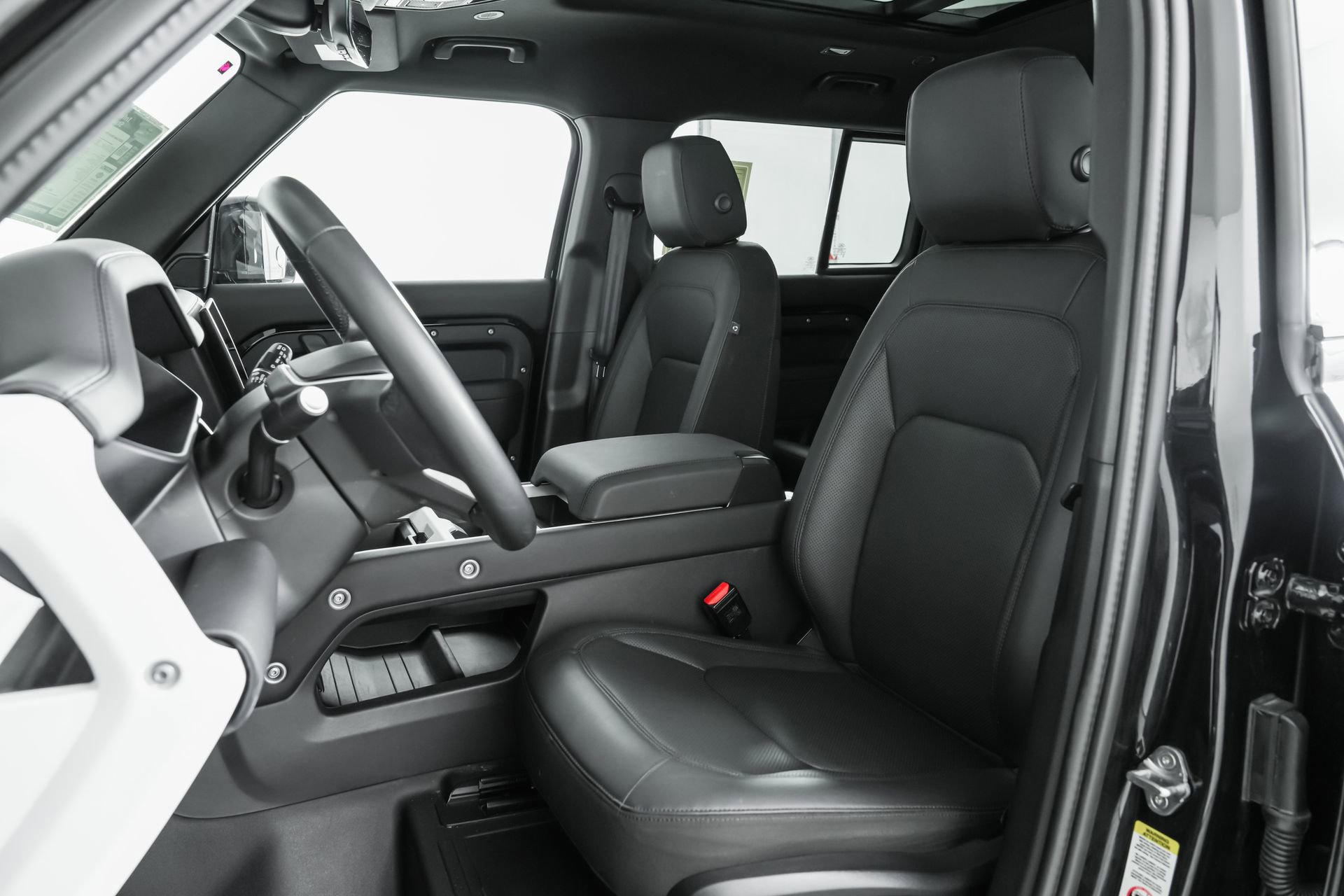 Used 2025 Land Rover Defender 110 S image 20