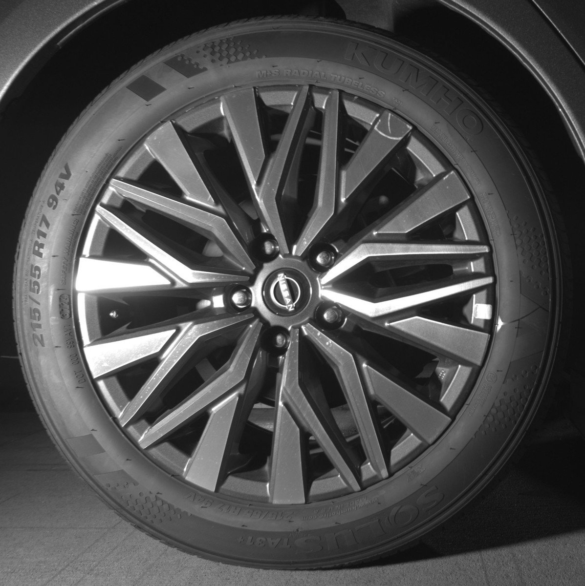 Used 2025 Nissan Altima 2.5 SV image 15